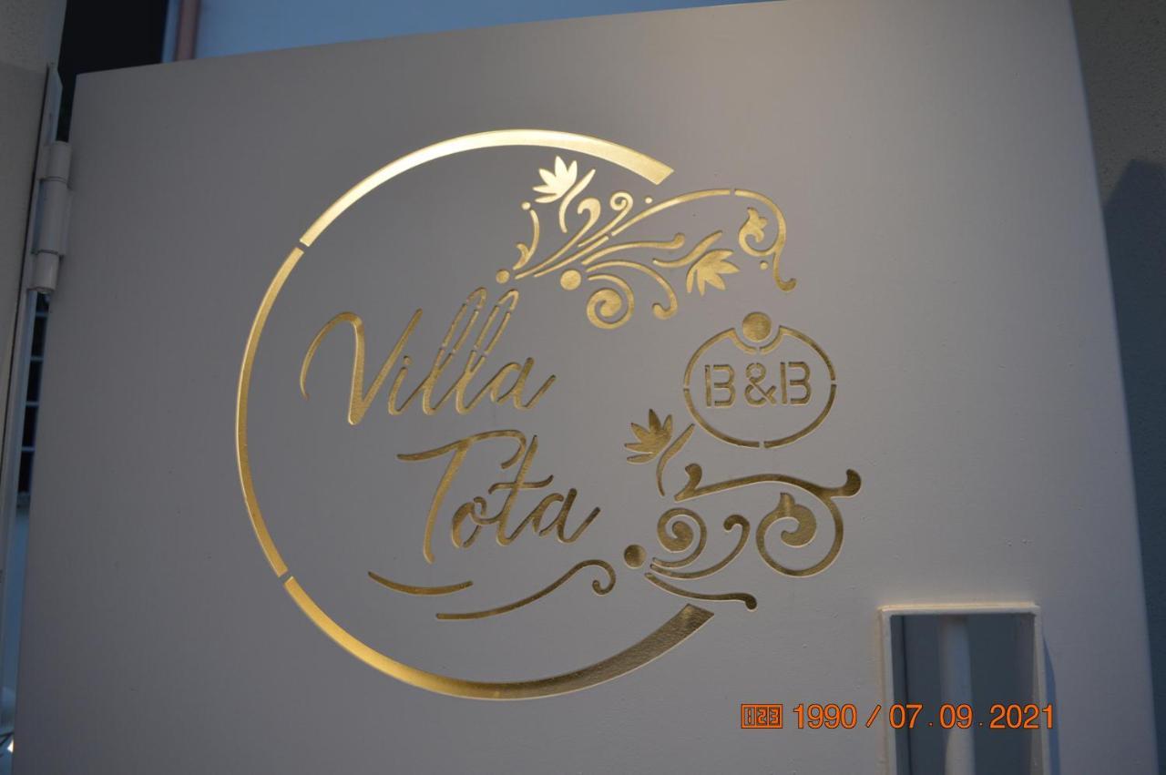 Bed And Breakfast Villa Tota กาตันซาโร ภายนอก รูปภาพ