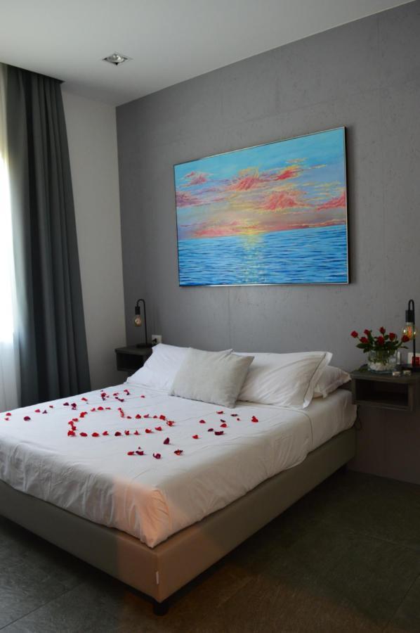 Bed And Breakfast Villa Tota กาตันซาโร ภายนอก รูปภาพ
